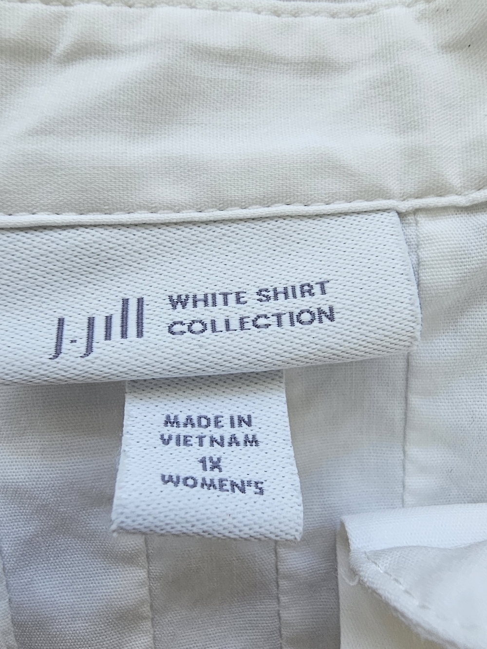 J. Jill White Button-Front Pintuck Tunic With Wide Cuffs Size 1X - Picture 2 of 8